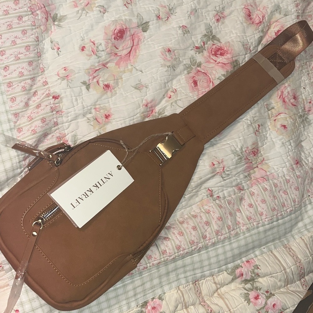 Antik Kraft Crossbody Sling Purse